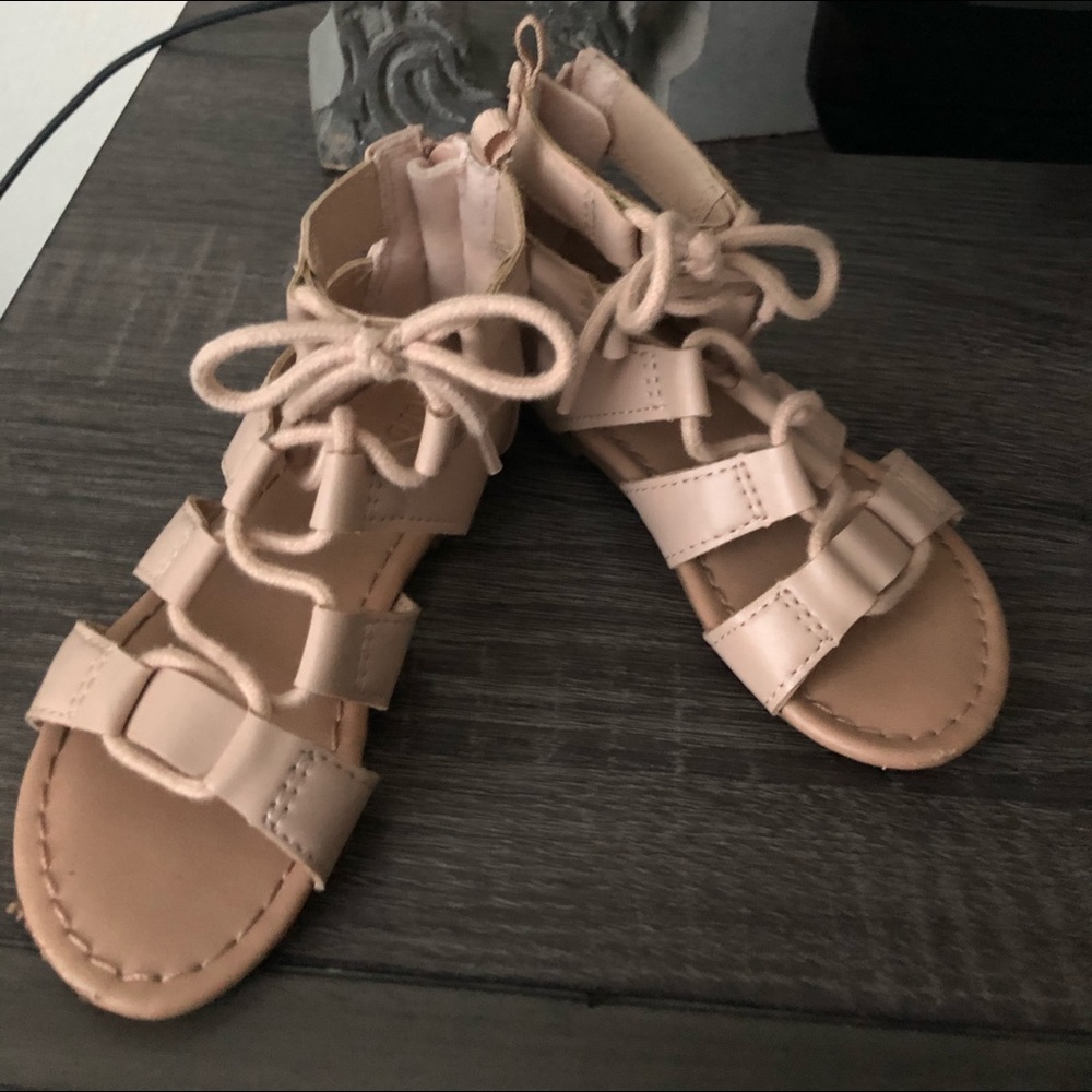Old Navy Kids Sandals 🦋